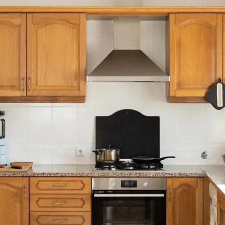 Johnny's Casa Apartment *