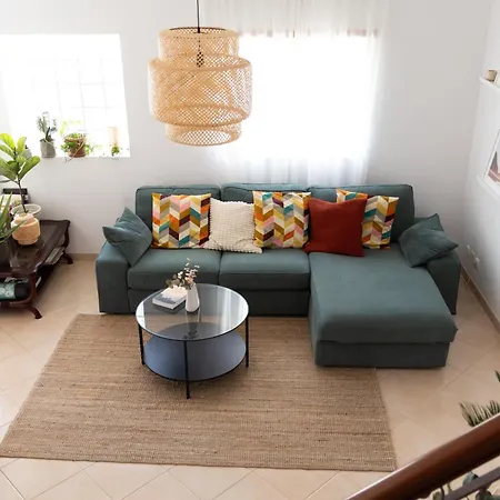 Johnny's Casa Apartment