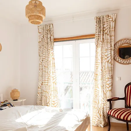 Johnny's Casa Apartment *